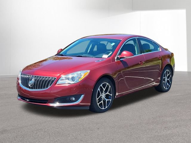 Used 2017 Buick Regal Sport Touring FWD image 1