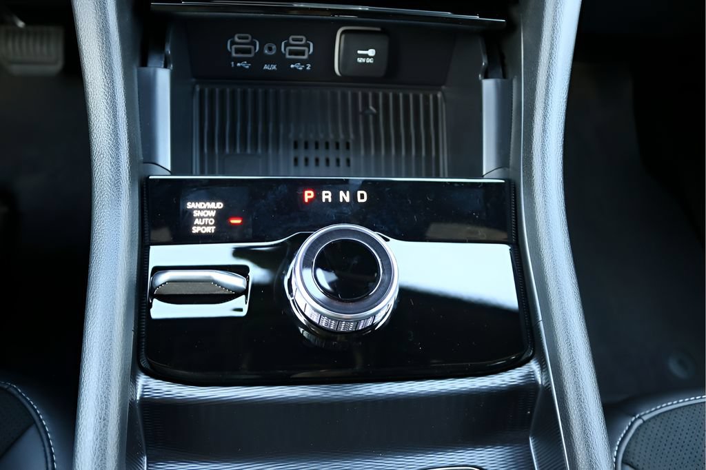 New 2027 Jeep Grand Cherokee Altitude AWD/4WD image 27