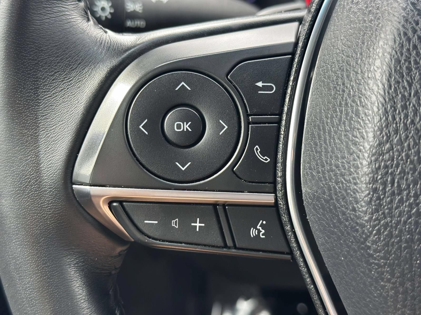 Used 2018 Toyota Camry XSE FWD image 17