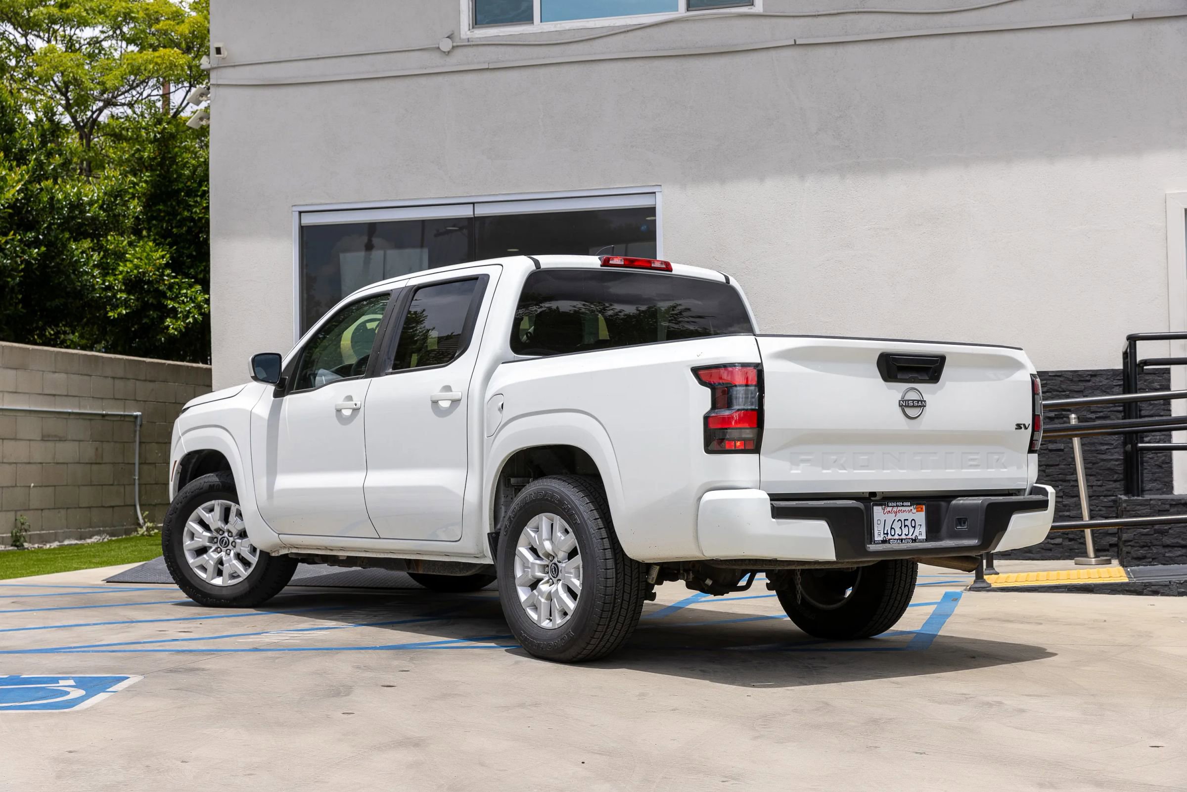 Used 2022 Nissan Frontier SV RWD image 10