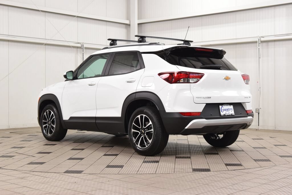New 2026 Chevrolet TrailBlazer LT w/ Convenience Package FWD image 6
