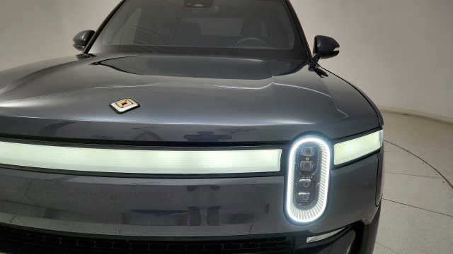 Used 2023 Rivian R1T Adventure Dual AWD/4WD image 23