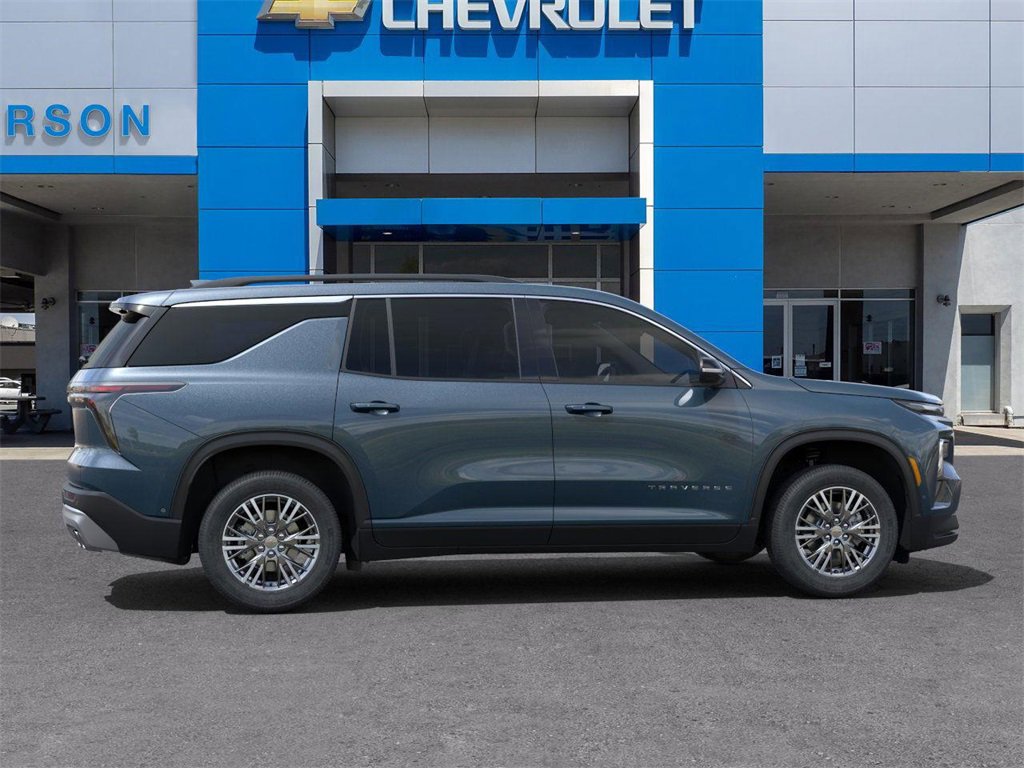 New 2025 Chevrolet Traverse LT w/ Enhanced Driving Package image 5