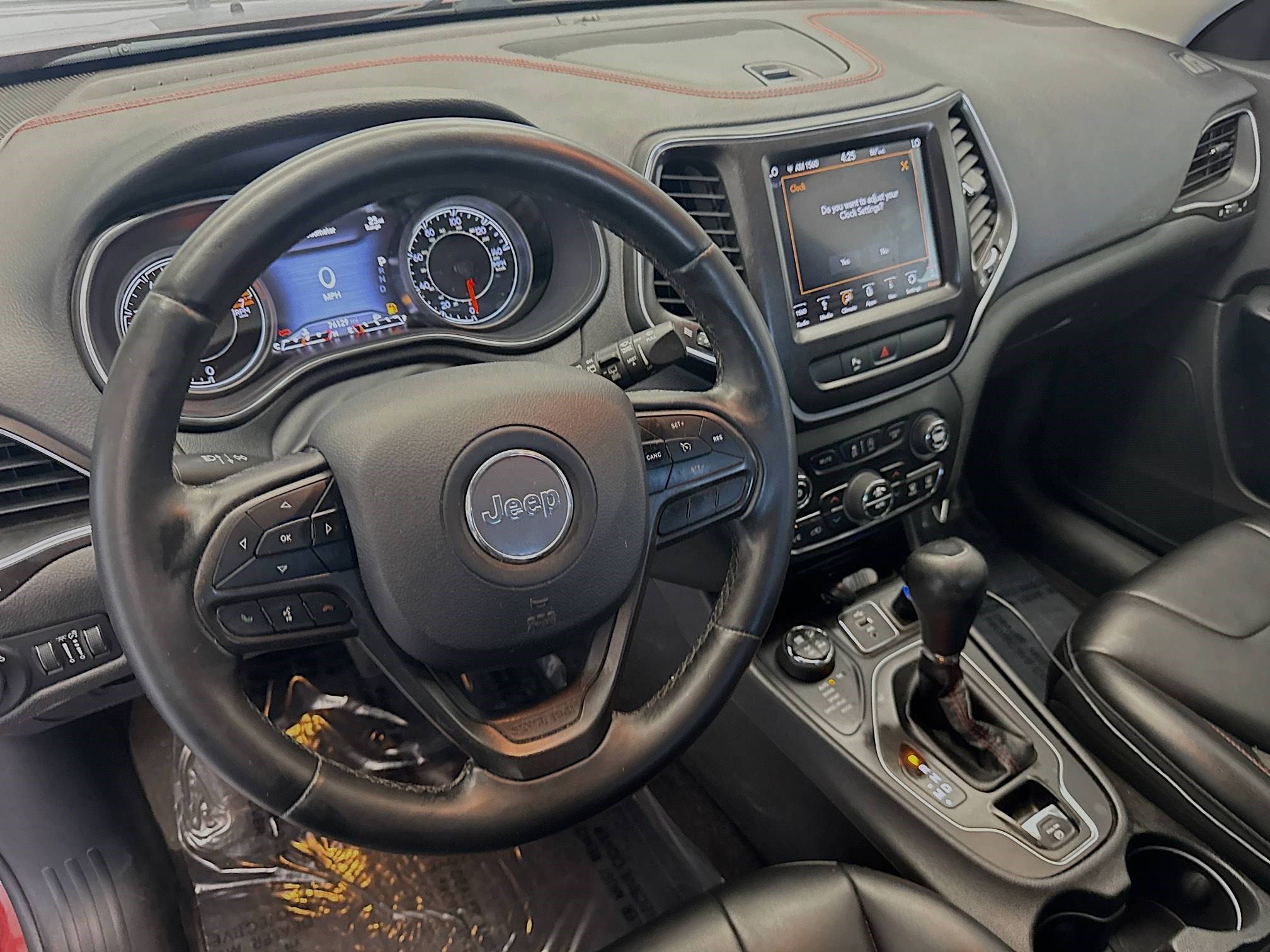 Used 2019 Jeep Cherokee Trailhawk w/ Comfort/Convenience Group image 7