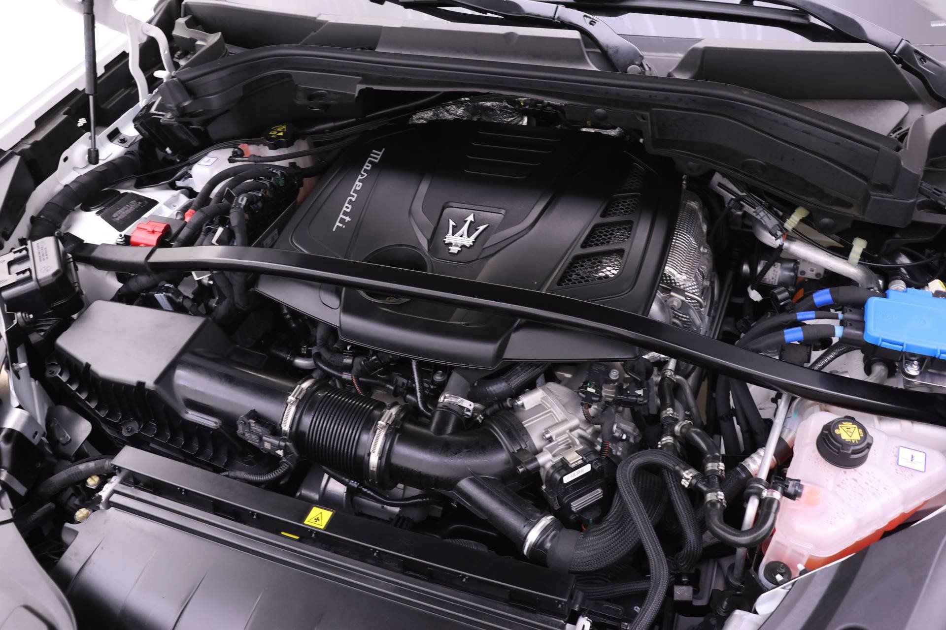 New 2024 Maserati Grecale GT image 16