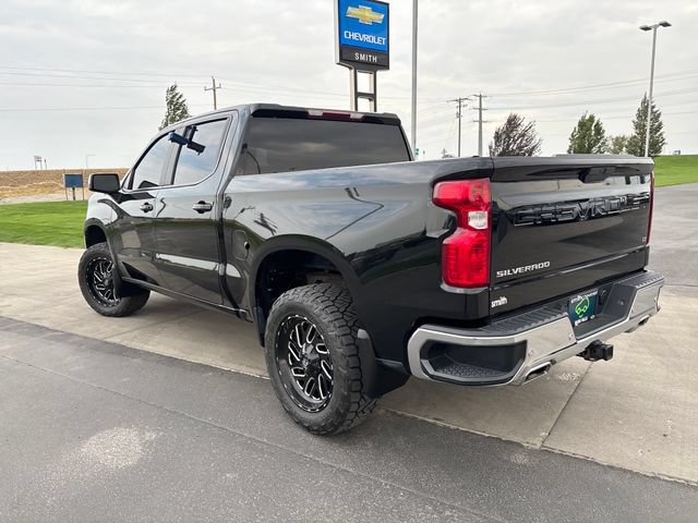 Certified 2022 Chevrolet Silverado 1500 LT w/ Z71 Off-Road Package AWD/4WD image 5