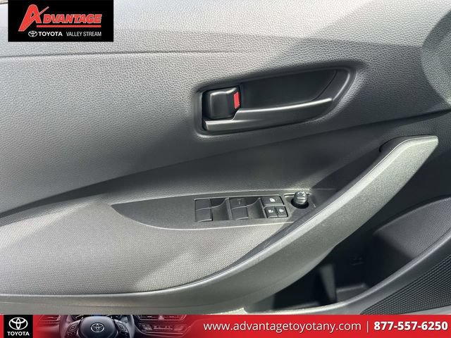 Used 2025 Toyota Corolla LE FWD image 20