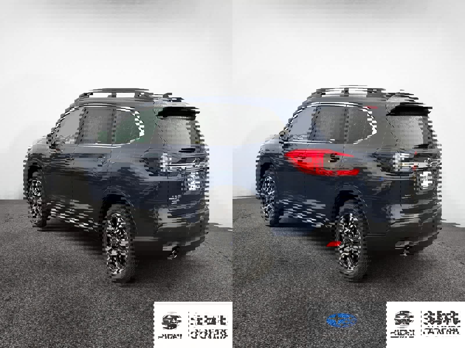 New 2025 Subaru Ascent Limited image 3