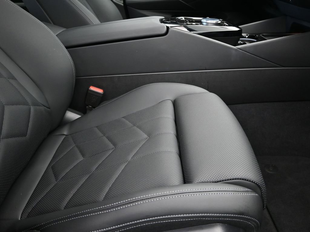 Certified 2026 BMW 530i 530i image 25