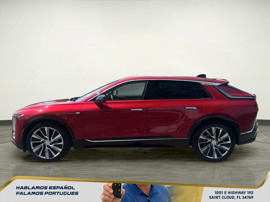 Used 2024 Cadillac Lyriq Luxury w/ LPO, Floor Liner Package image 3