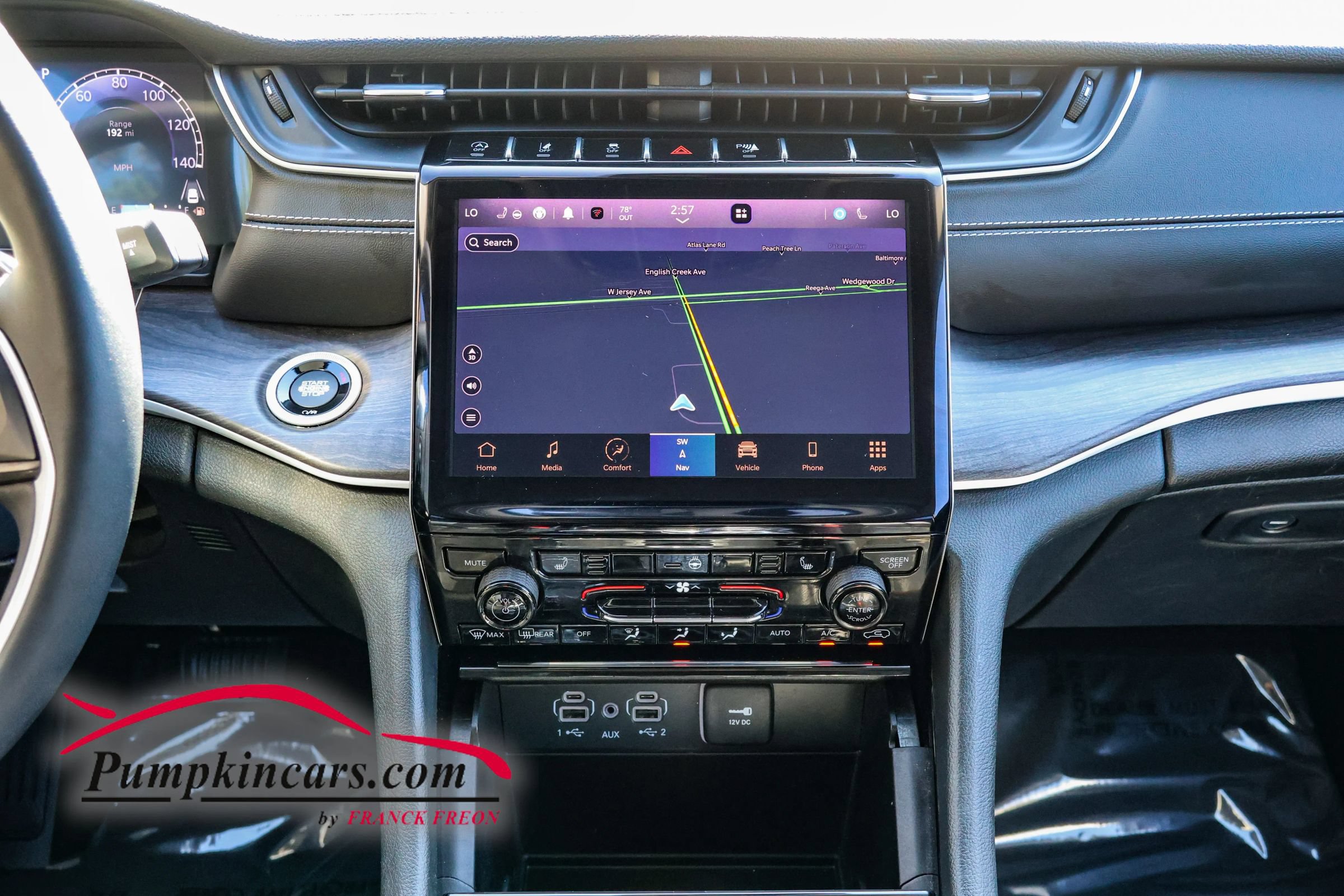 Used 2023 Jeep Grand Cherokee L Limited AWD/4WD image 34