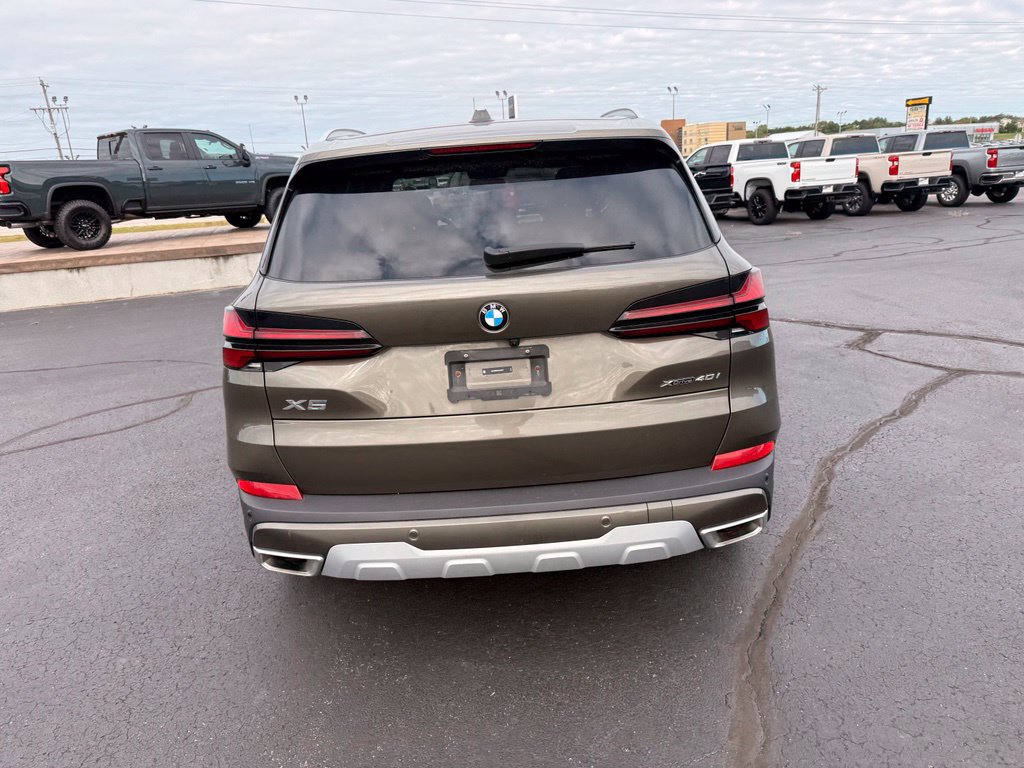 Used 2026 BMW X5 xDrive40i AWD/4WD image 2