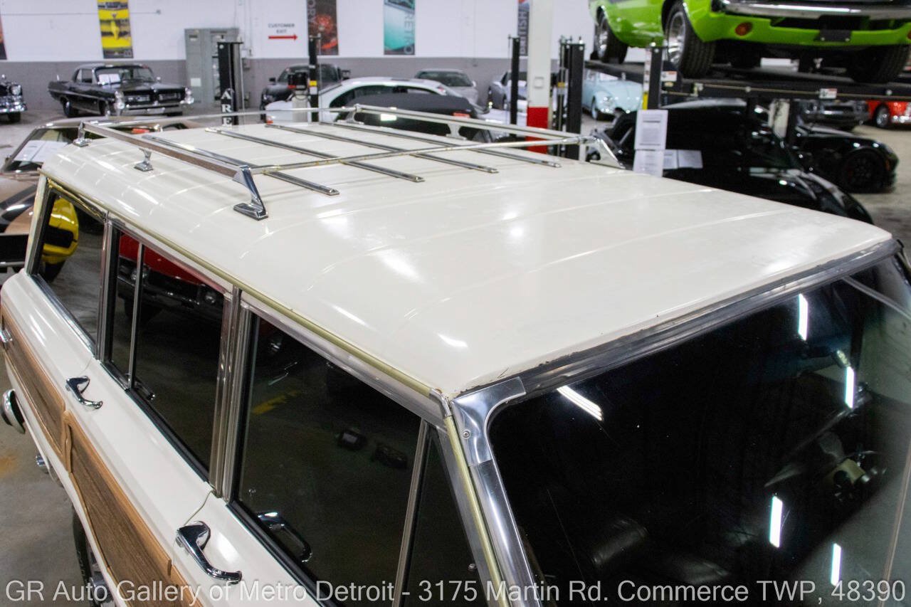 Used 1987 Jeep Grand Wagoneer AWD/4WD image 14