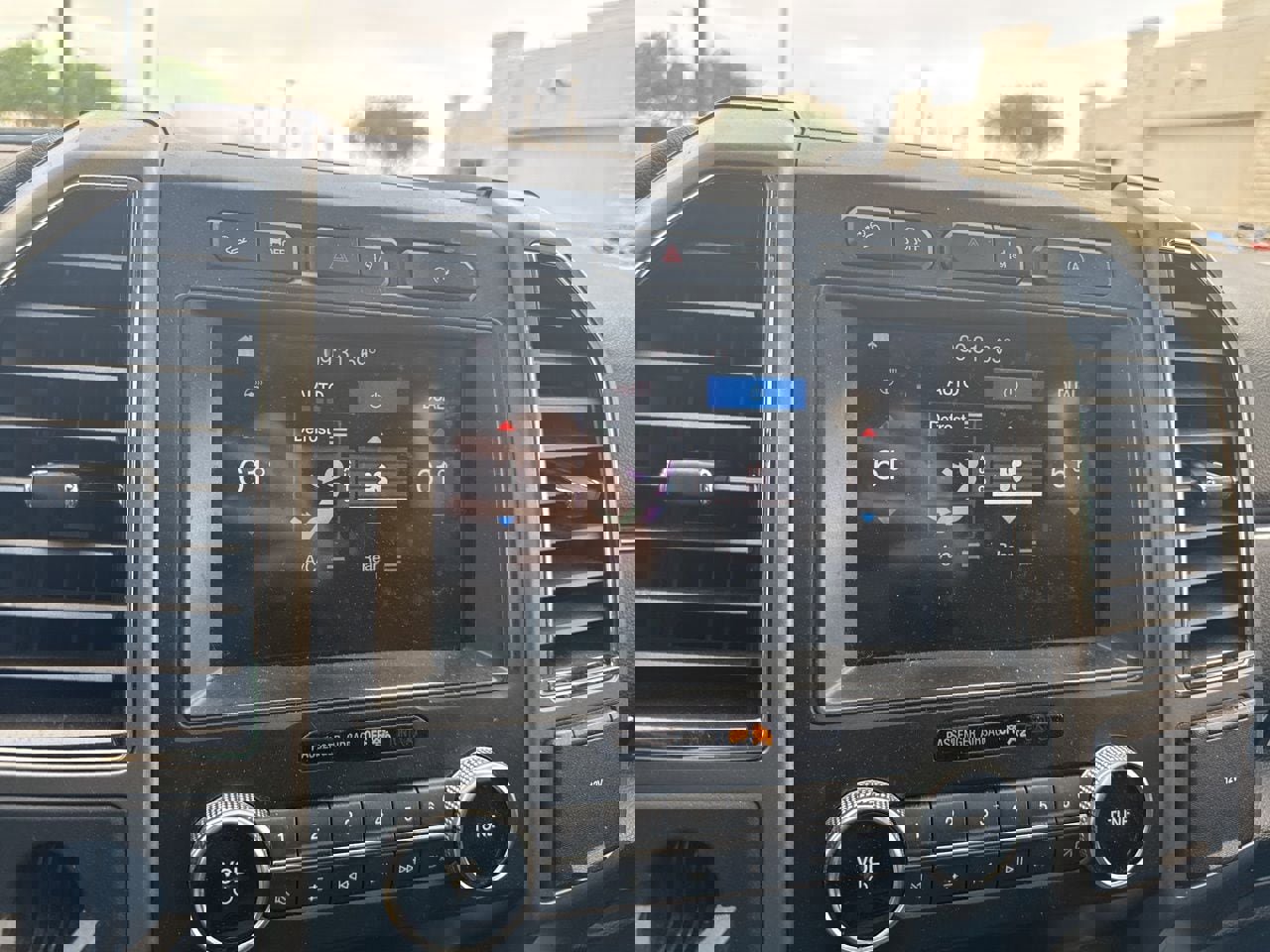 Used 2019 Ford Expedition XLT w/ Equipment Group 202A image 14