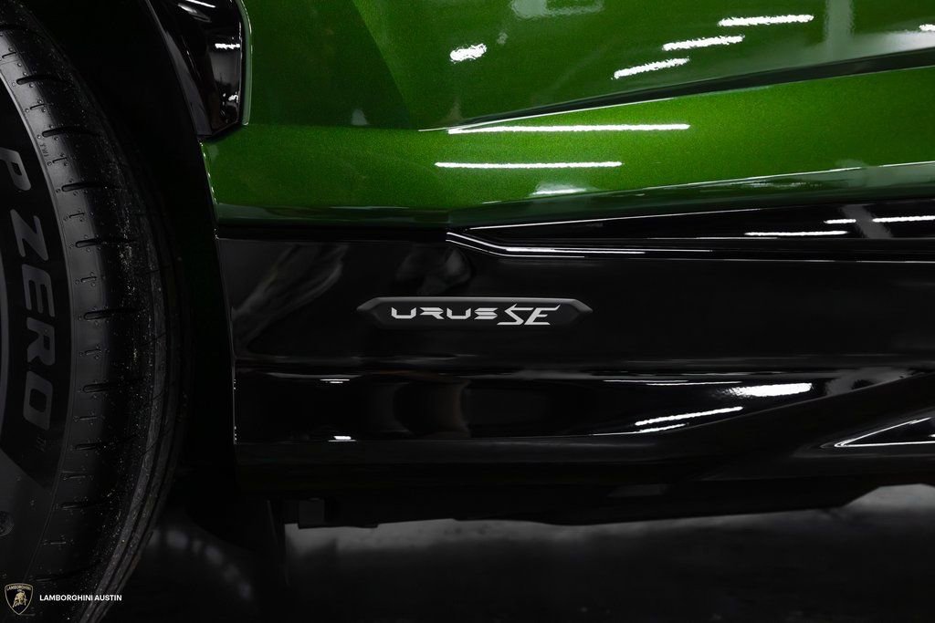 New 2025 Lamborghini Urus SE image 18