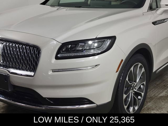 Used 2022 Lincoln Nautilus Reserve AWD/4WD image 9