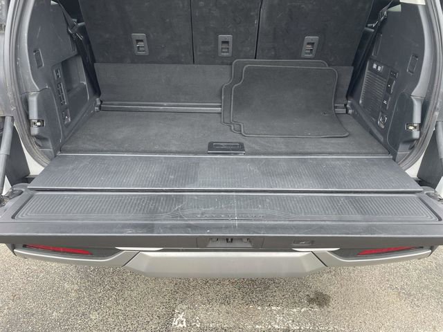 Used 2025 Ford Expedition Platinum image 21