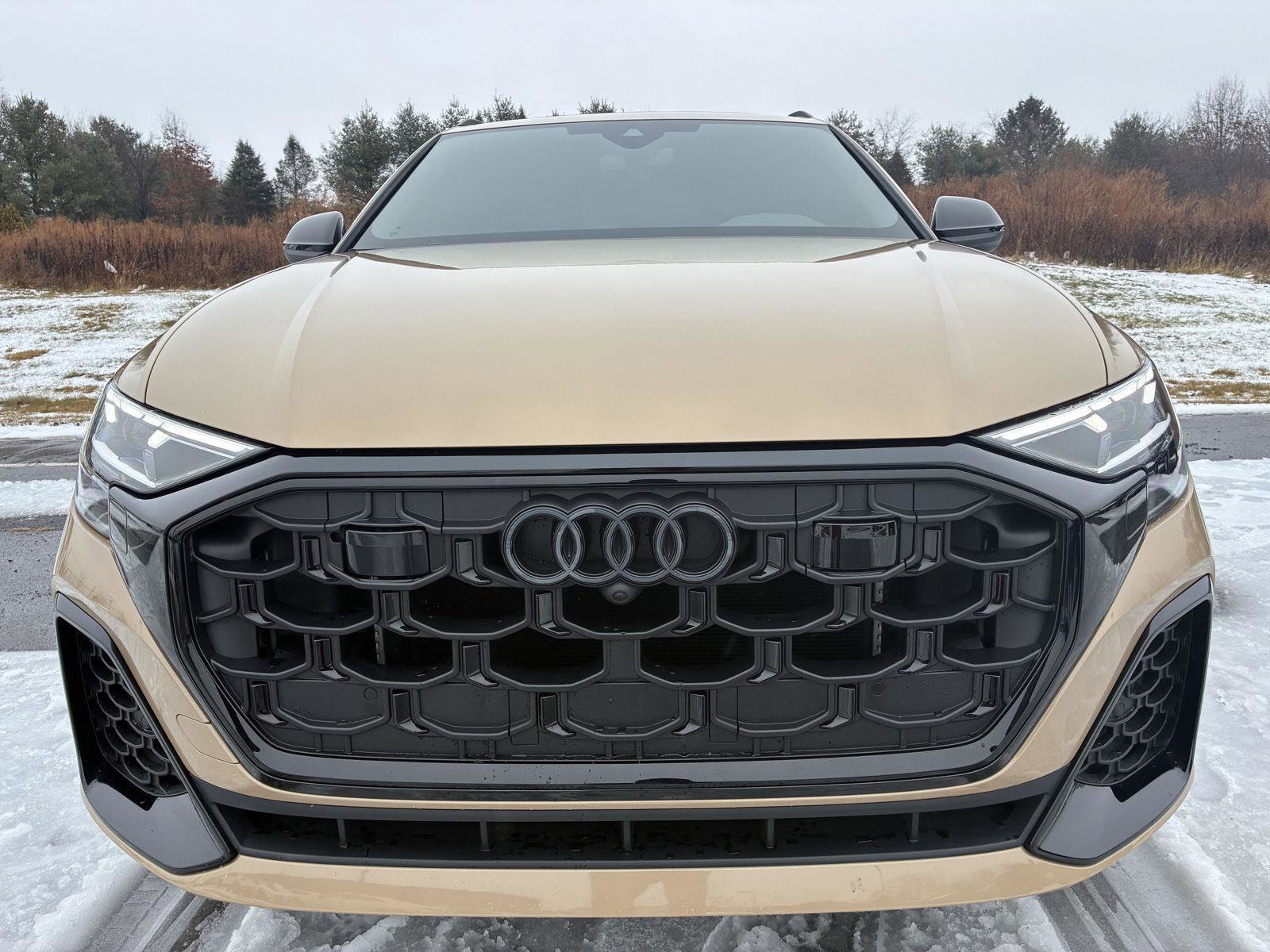 Used 2024 Audi SQ8 Premium Plus w/ 23" Wheel Package image 3