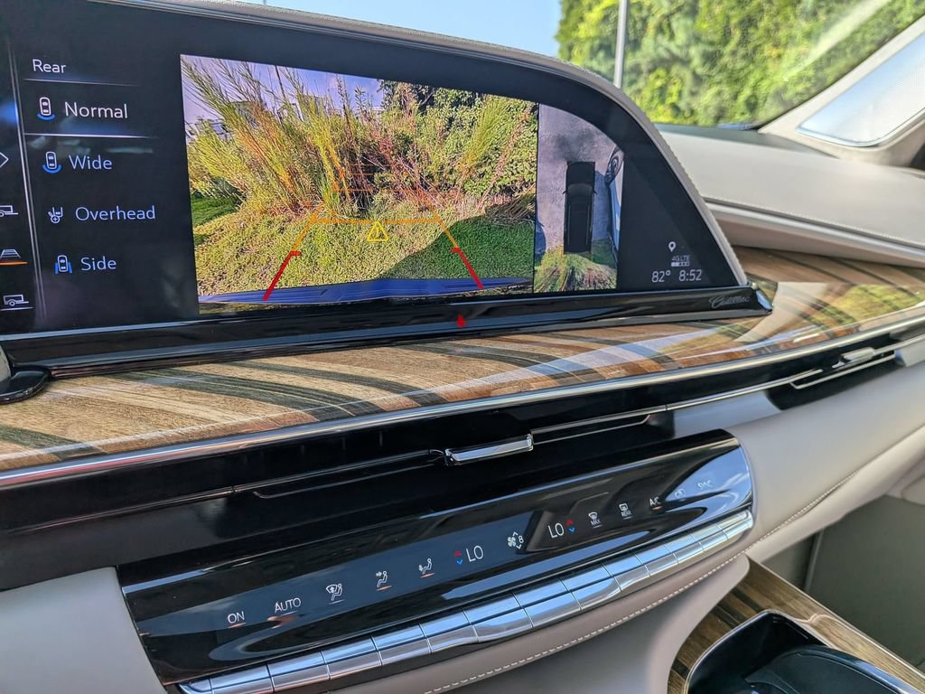 Certified 2023 Cadillac Escalade Premium Luxury Platinum AWD/4WD image 18
