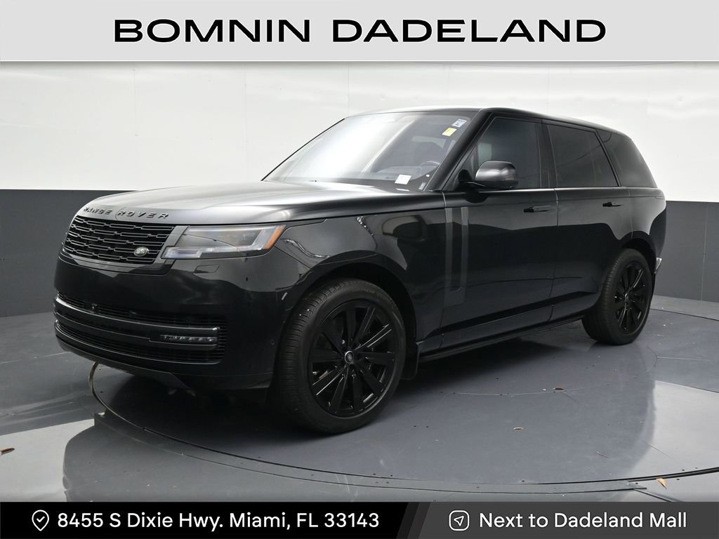 Used 2023 Land Rover Range Rover SE image 1