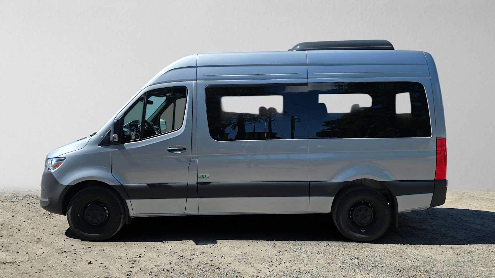 Used 2025 Mercedes-Benz Sprinter 2500 image 6