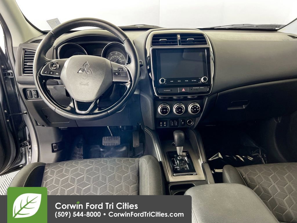 Used 2021 Mitsubishi Outlander Sport SE image 25