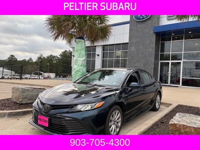 Used 2020 Toyota Camry LE image 3