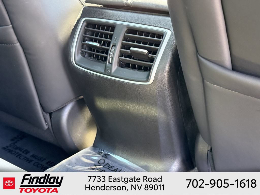 Used 2018 Acura TLX V6 w/ Technology Package FWD image 14