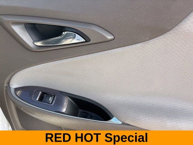 Used 2021 Chevrolet Malibu LT image 38