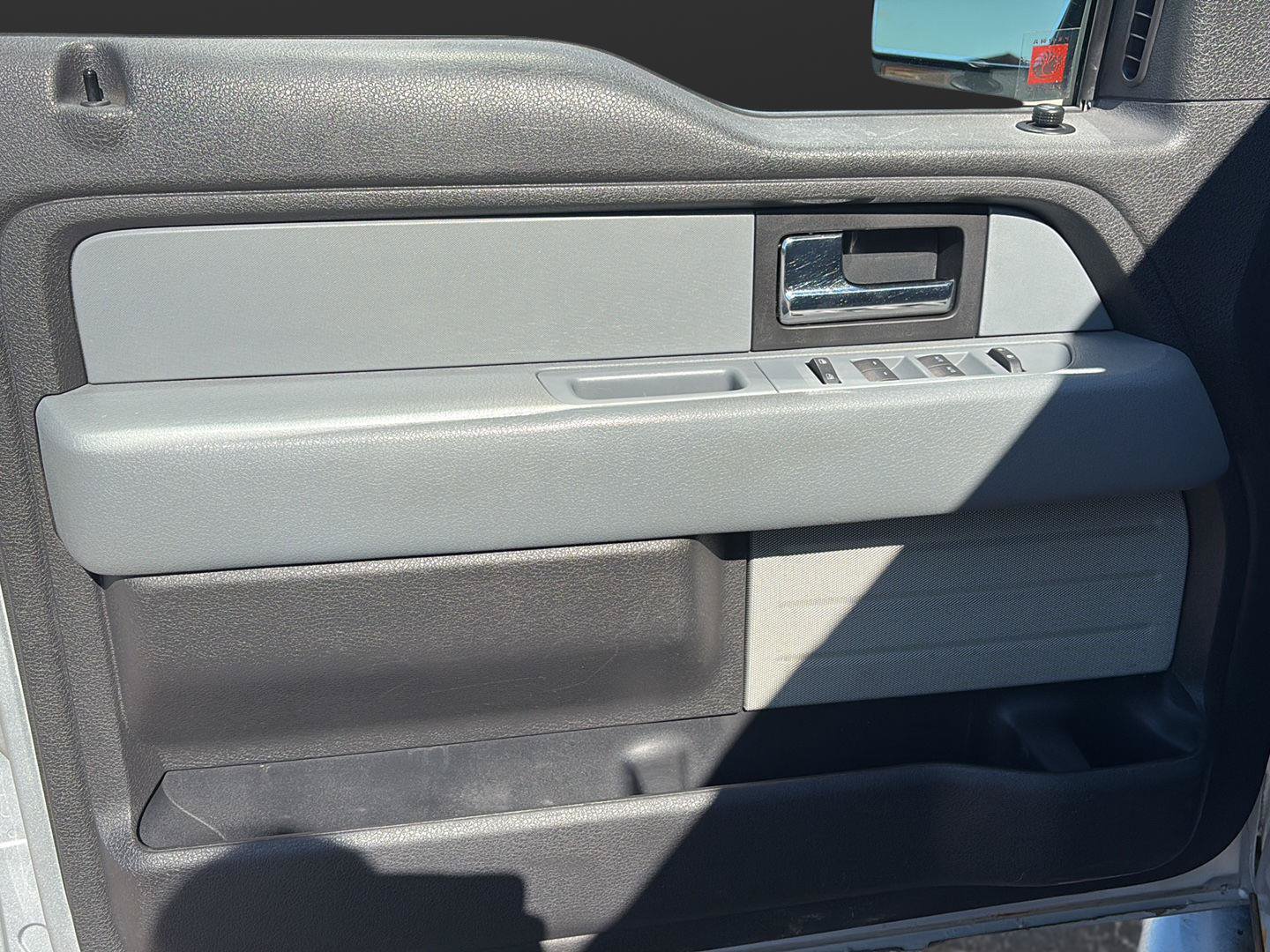 Used 2013 Ford F150 XLT w/ Luxury Equipment Group AWD/4WD image 10