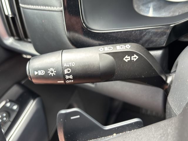 Used 2023 Nissan Pathfinder SL AWD/4WD image 19