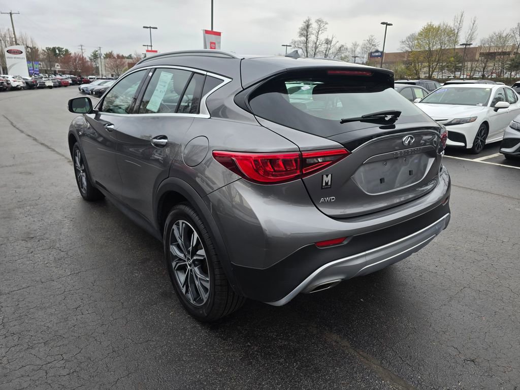 Used 2018 INFINITI QX30 Premium w/ Cargo Package image 5