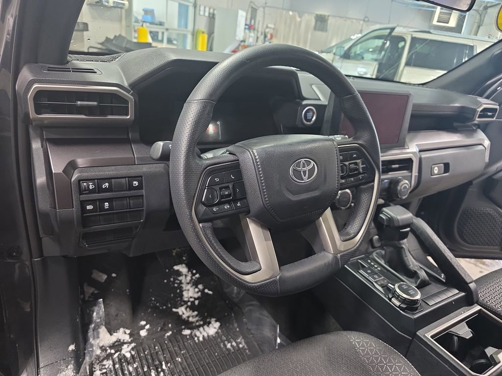 Used 2025 Toyota 4Runner SR5 image 15