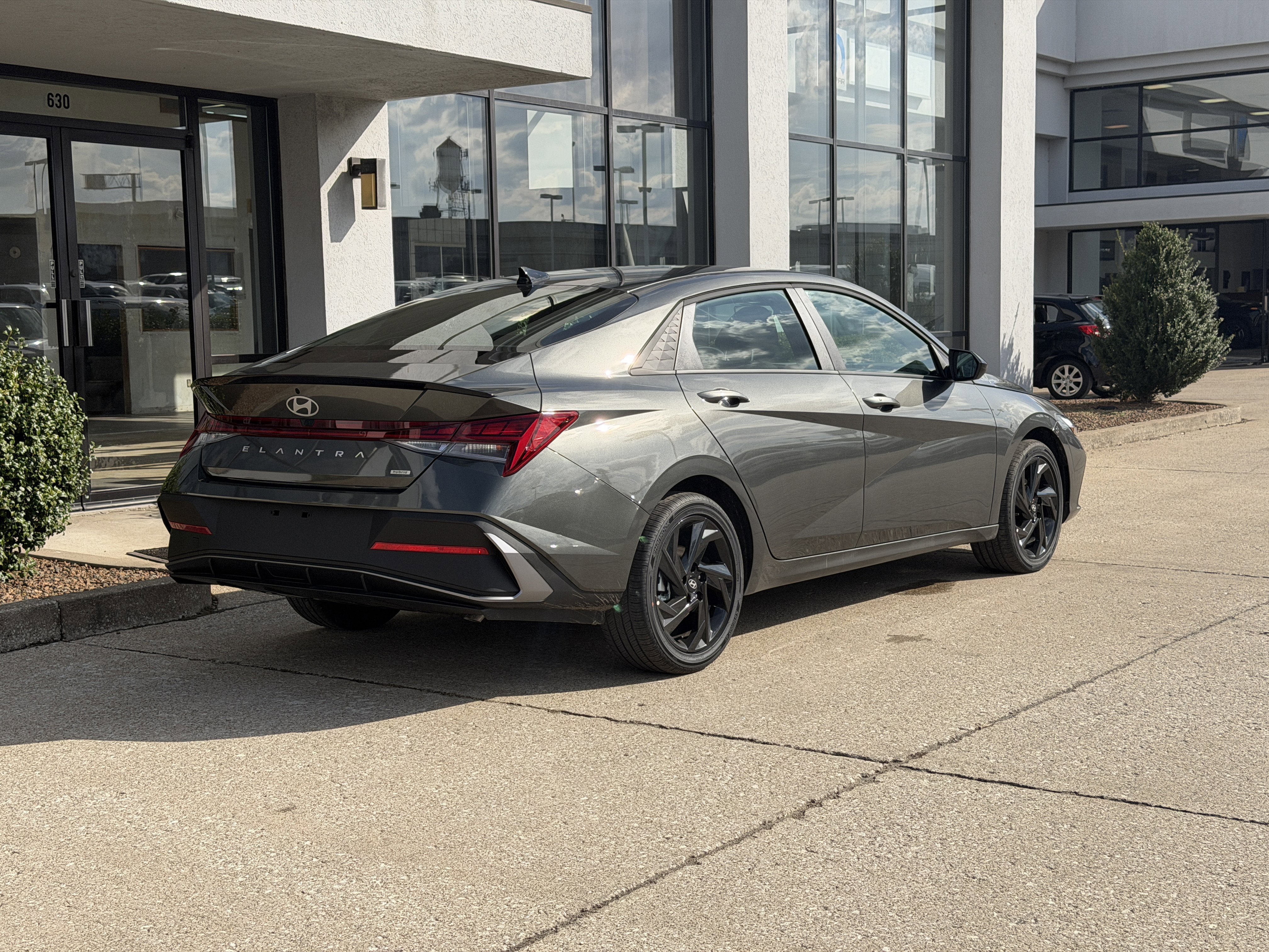 New 2026 Hyundai Elantra Sport FWD image 4