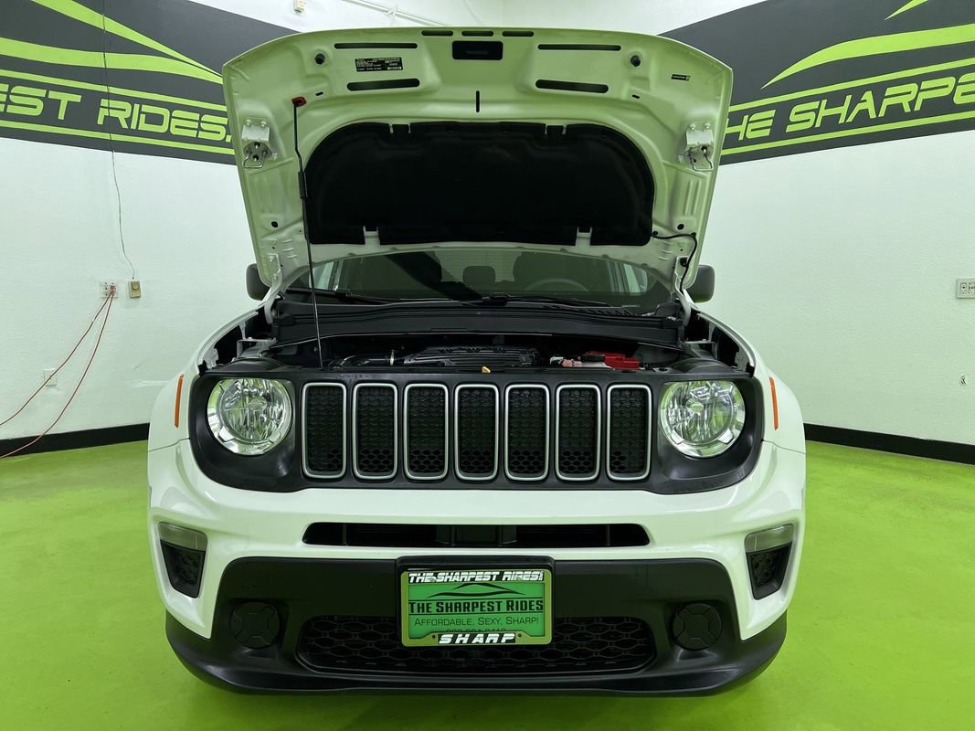 Used 2023 Jeep Renegade Latitude AWD/4WD image 4