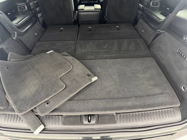Used 2023 Jeep Grand Wagoneer Series II AWD/4WD image 28