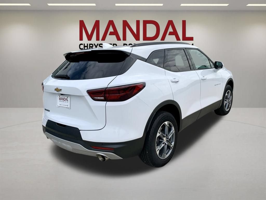 Used 2024 Chevrolet Blazer LT w/ Convenience Package FWD image 6