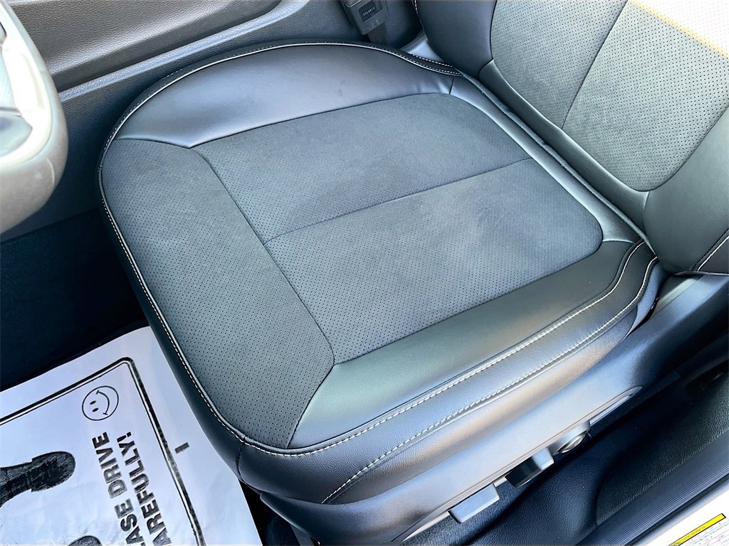 New 2025 Jeep Grand Cherokee L Altitude image 18