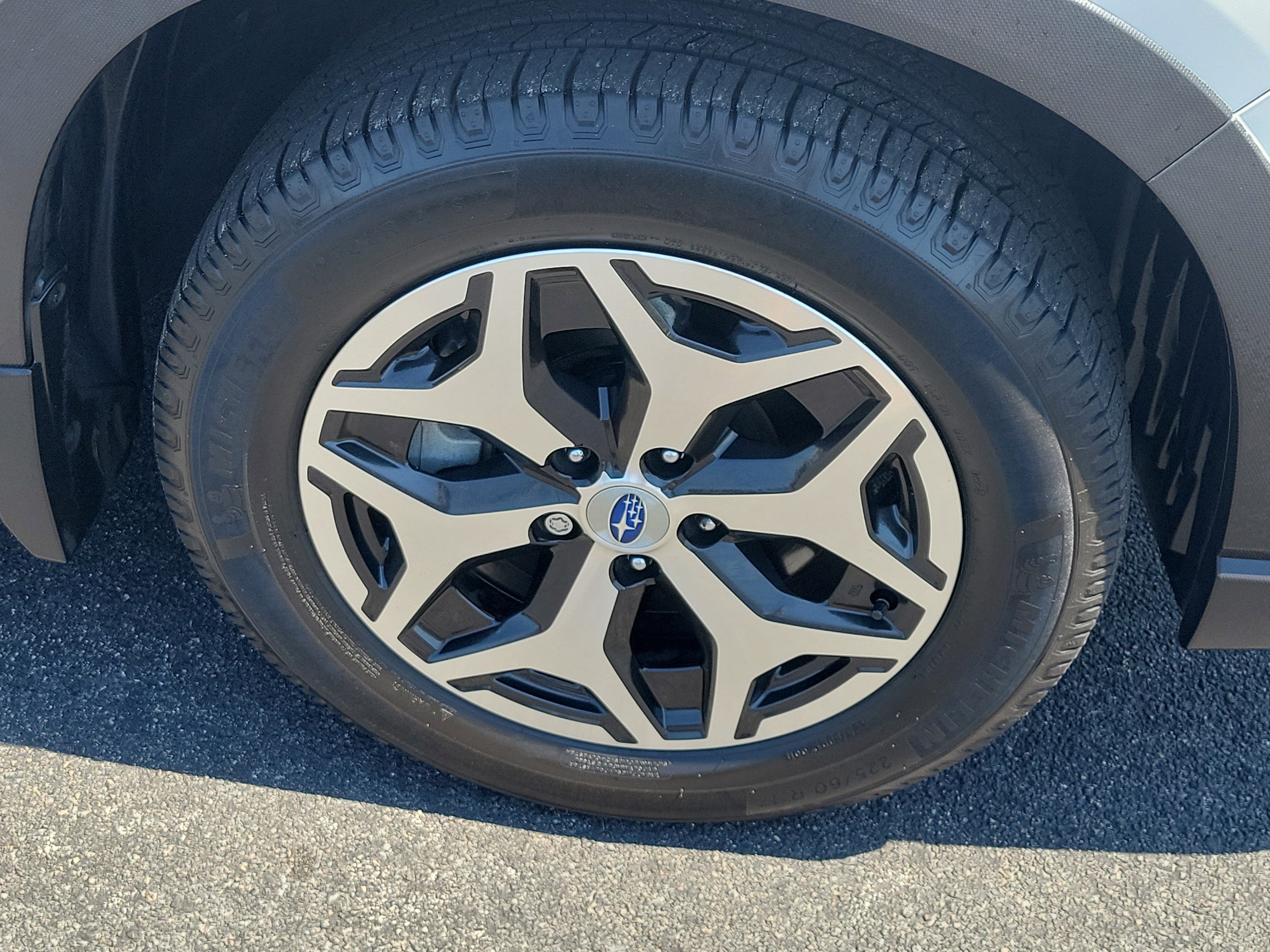 Used 2020 Subaru Forester Premium image 8