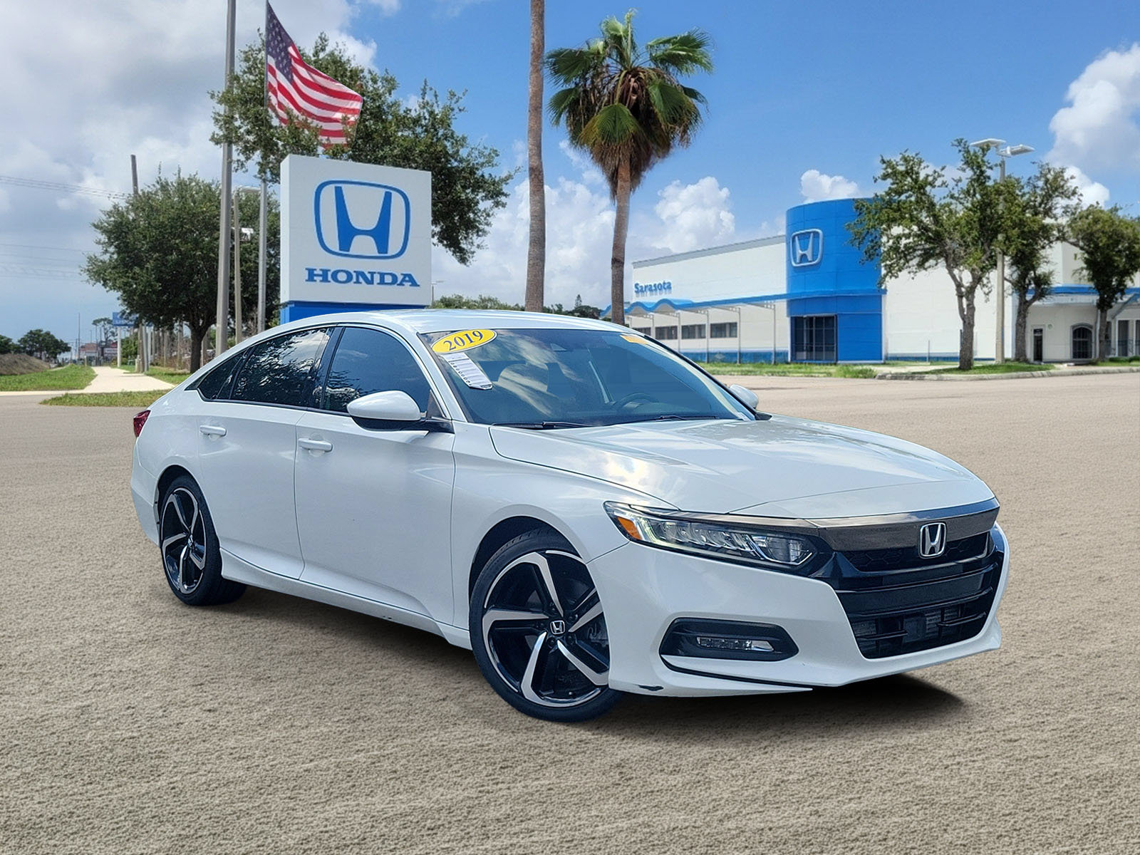 Used 2019 Honda Accord Sport image 1