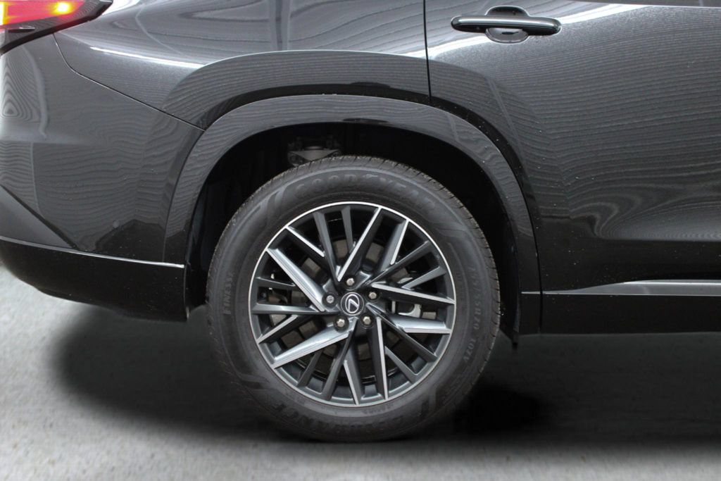 Used 2025 Lexus TX 350 AWD w/ Technology Package image 12