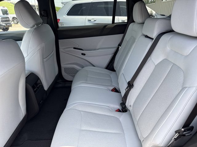 New 2026 Jeep Cherokee Laredo AWD/4WD image 6