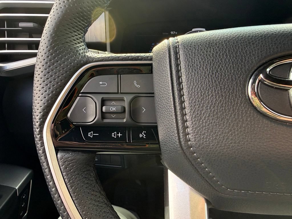 Certified 2024 Toyota Sequoia Platinum AWD/4WD image 20