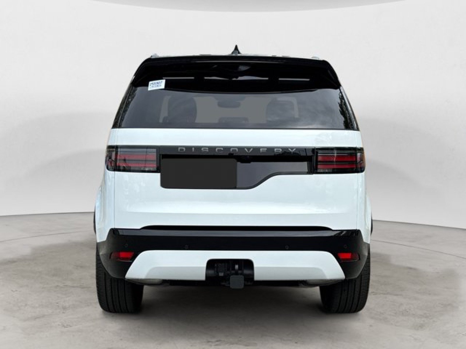 Used 2025 Land Rover Discovery Dynamic SE AWD/4WD image 5