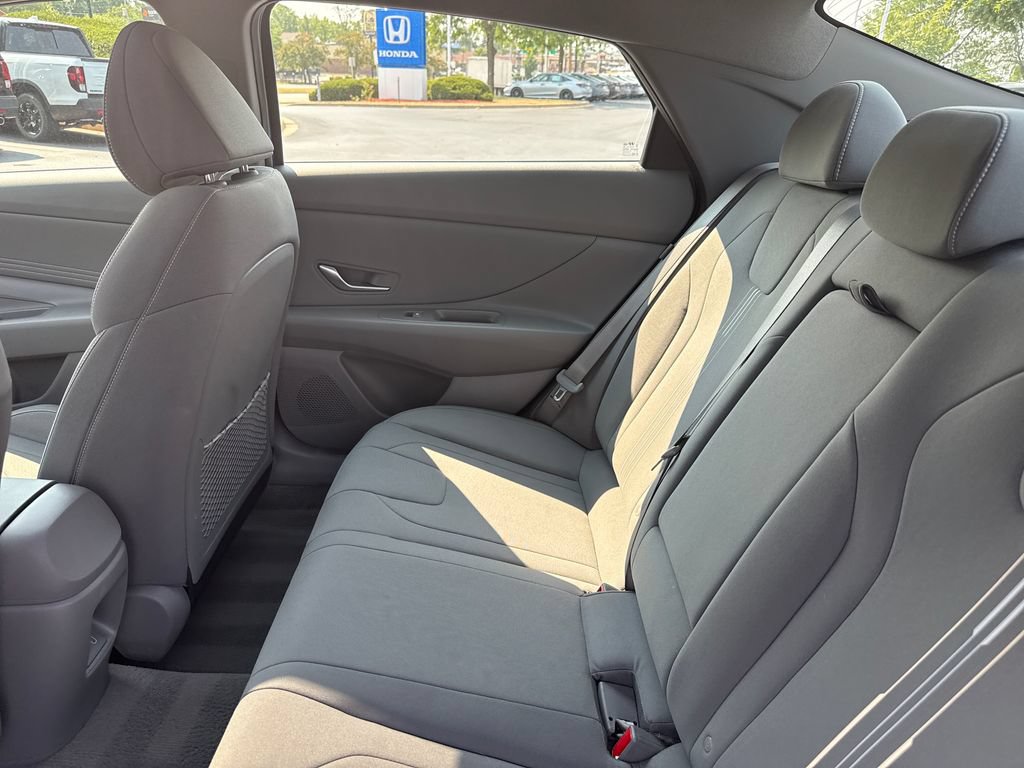 Certified 2024 Hyundai Elantra SEL w/ Convenience Package FWD image 20