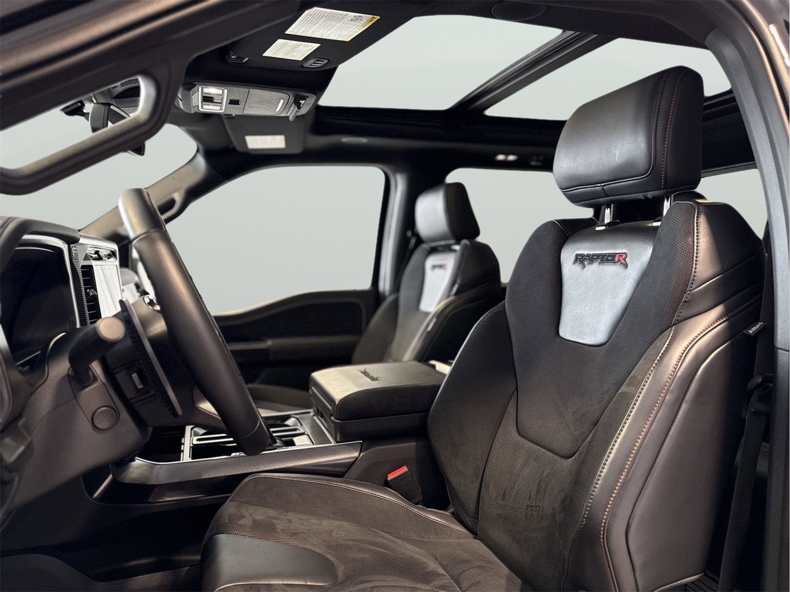 Used 2025 Ford F150 Raptor w/ Equipment Group 803A Raptor R image 9