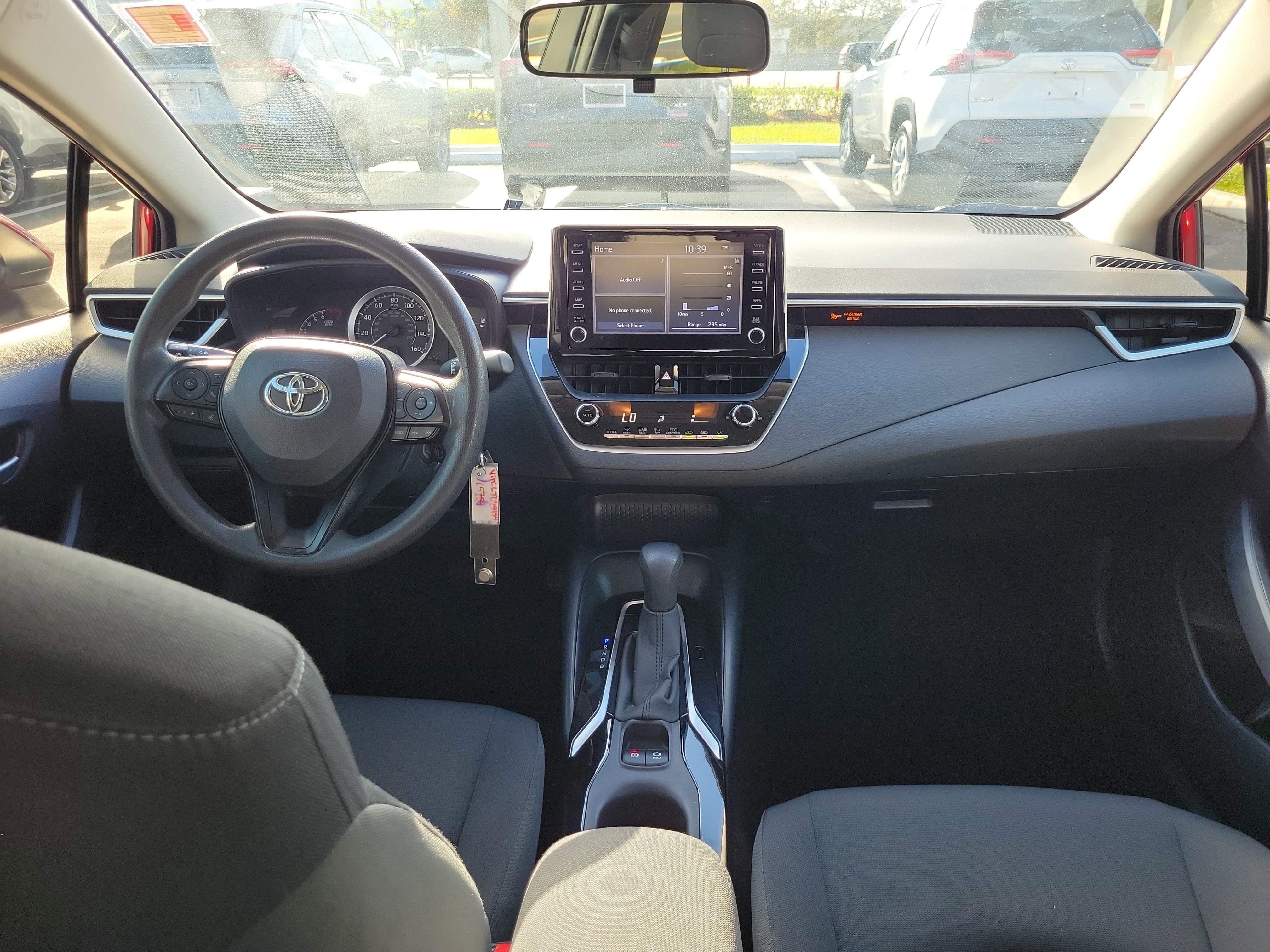 Used 2020 Toyota Corolla LE image 16