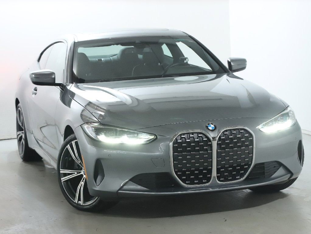 Used 2023 BMW 430i xDrive Coupe w/ Premium Package image 2