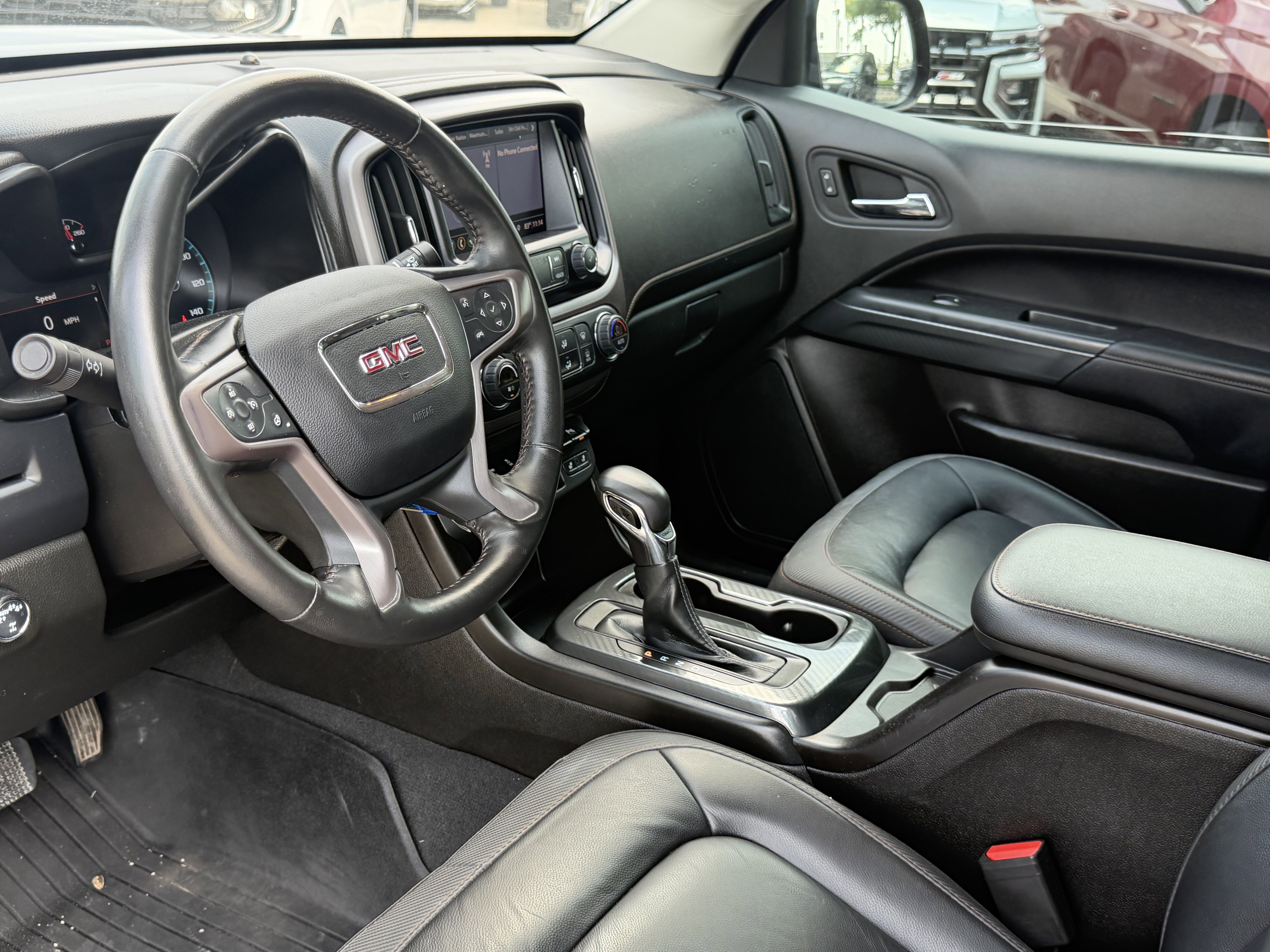 Used 2022 GMC Canyon AT4 w/ Trailering Package AWD/4WD image 12