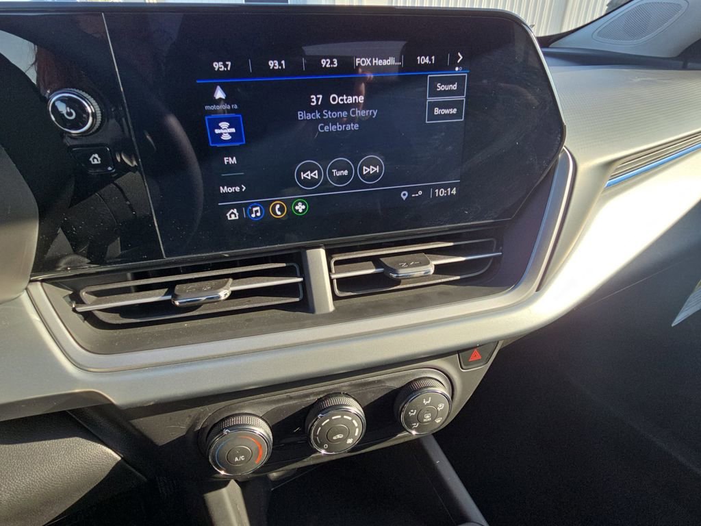 Used 2026 Chevrolet Trax LS w/ Driver Confidence Package FWD image 21